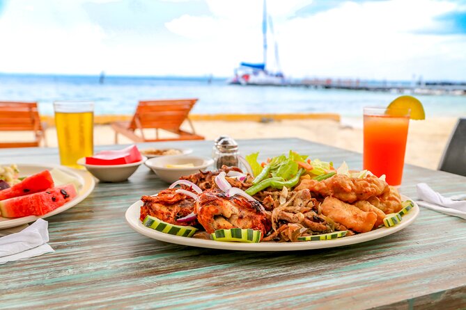 Isla Mujeres Catamaran Tour with Open Bar, Lunch and Snorkeling - Exploring Isla Mujeres Town