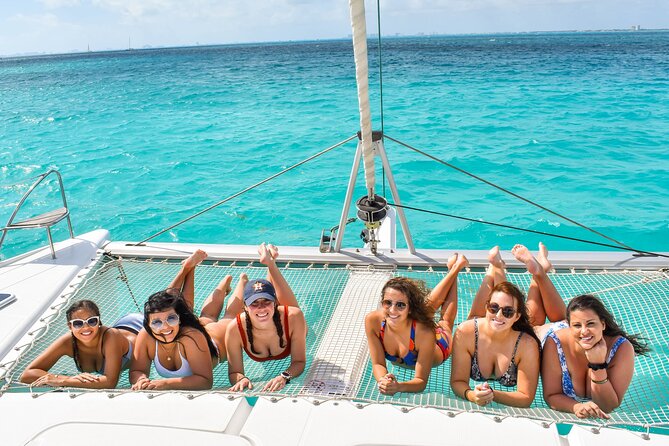 Isla Mujeres Catamaran Tour with Snorkel, Open bar and Transport - Playa Norte and time on Isla Mujeres