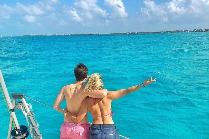 Isla Mujeres Catamaran Tour with Snorkel, Open bar and Transport - The included buffet lunch