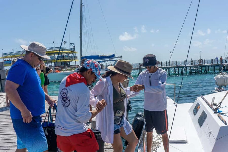 Isla Mujeres Catamaran Tour with Snorkeling & Open bar - Starting at Playa Tortugas