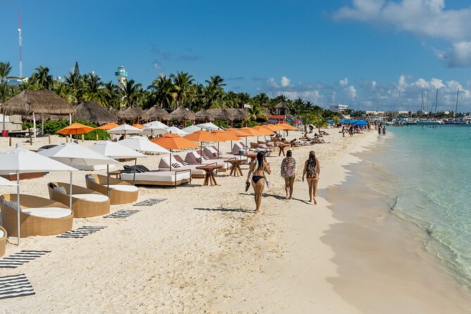 Isla Mujeres Cruise with Beach Club, Snorkel, Lunch and Open Bar - Snorkeling at Arrecife El Meco