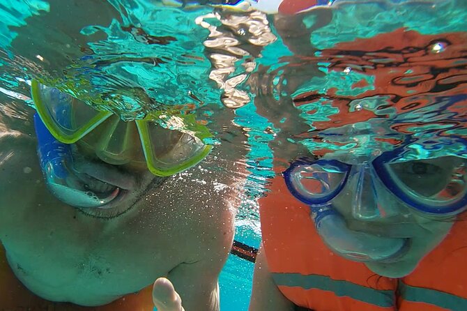 Isla Mujeres Snorkeling Adventure at the Underwater Museum - Safety, currents, and motion sickness