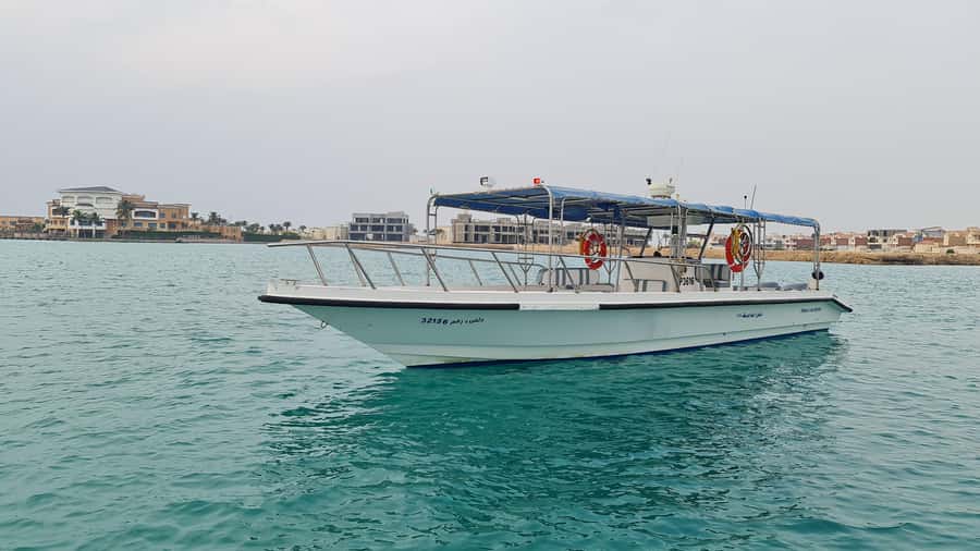Jeddah: Bayada Leisure Boat Trip with Snorkeling - First reef: impressive coral, but rougher water