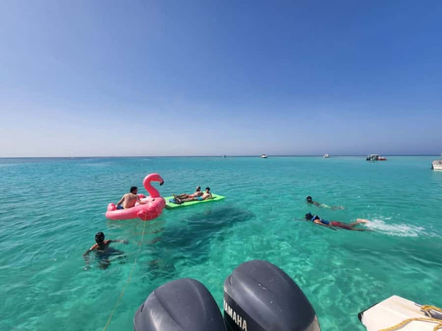 Jeddah: Bayadah Island Boat Trip with Snorkeling Option - The One-Hour Cruise and Guided Sightseeing