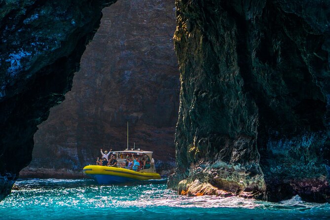 Kauai: Na Pali Coast Super Raft Snorkel Adventure - Niihau and Polihale on the route