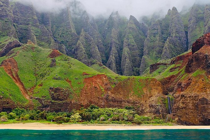 Kauai: Nā Pali Coast Zodiac Raft Expedition and Snorkeling - The ride: thrilling for some, punishing for others