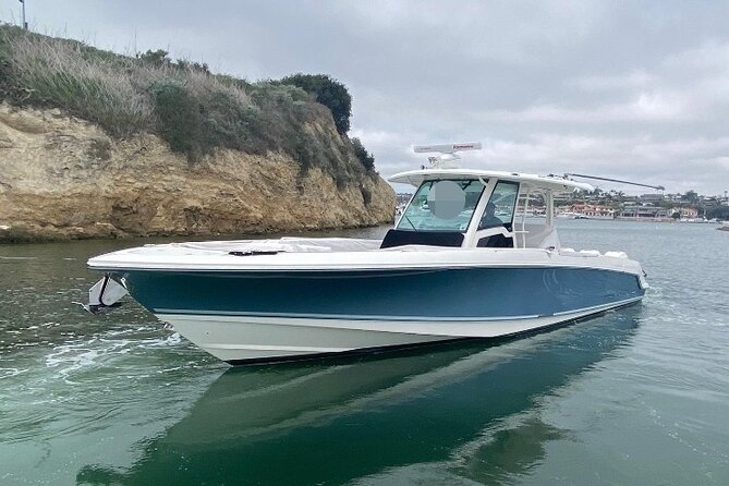 Kawaihae Luxury Snorkel Cruise & Wildlife Watch with Lunch - Lunch, snacks, and drinks on the water