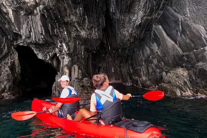 Kayak experience with Carnassa Tour in Cinque Terre + Snorkeling - What the guides add to the experience