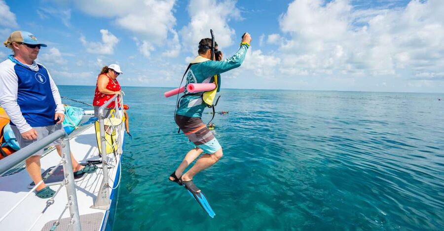 Key West: Afternoon Reef Snorkel Tour with Open Bar - The catamaran ride from Key West