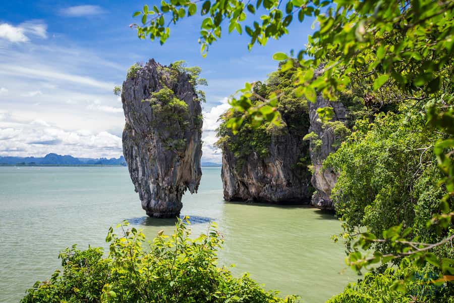 Khaolak: James Bond Island Kayak Tour with Snorkeling &Lunch - What the $112 price really covers