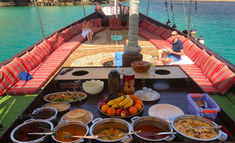 Khasab: Dolphin Watching Day Tour with Snorkeling & Lunch - Lunch on the dhow, with Arabic coffee and fresh fruit