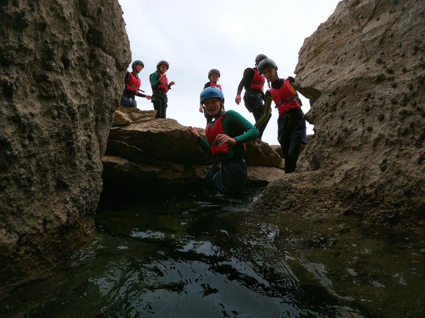 Kids Version - Coasteering with snorkeling: Algarve - Rock jumps from 1 to 6 meters