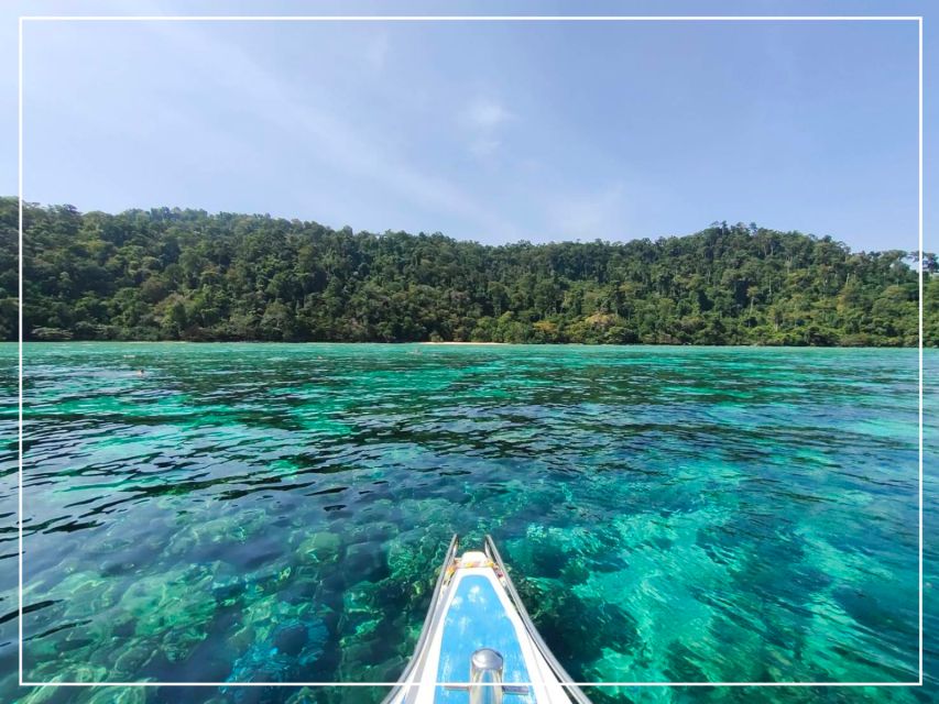 Ko Lanta: Koh Rok & Koh Haa Snorkelling Tour by Speedboat - Lunch and white sand at Koh Rok