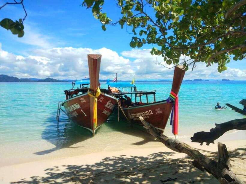 Ko Lanta: Unique 4-Island Long-Tail Snorkeling Tour w/ Lunch - Koh Ma and the final 45 minutes in the water