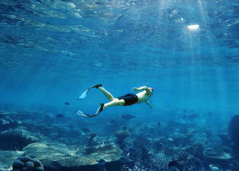 Ko Lanta: Unique 4-Island Long-Tail Snorkeling Tour w/ Lunch - Koh Chuak and the first snorkeling stop