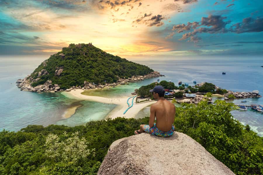 Ko Samui: Unique Ko Tao & Ko Nang Yuan Snorkeling Day Trip - Thai buffet lunch on Koh Tao