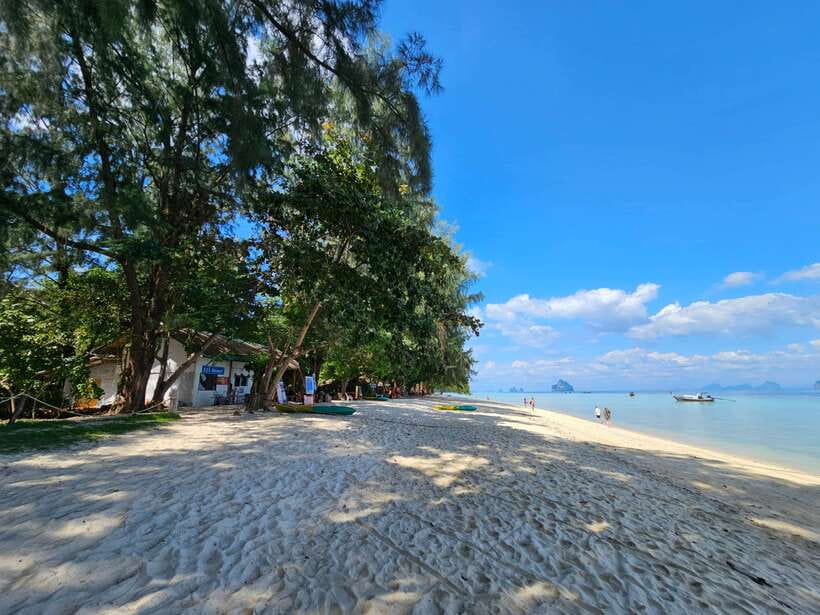 Koh Lanta: 4 Islands Tour by Speedboat with Snorkeling - What to pack for this particular day