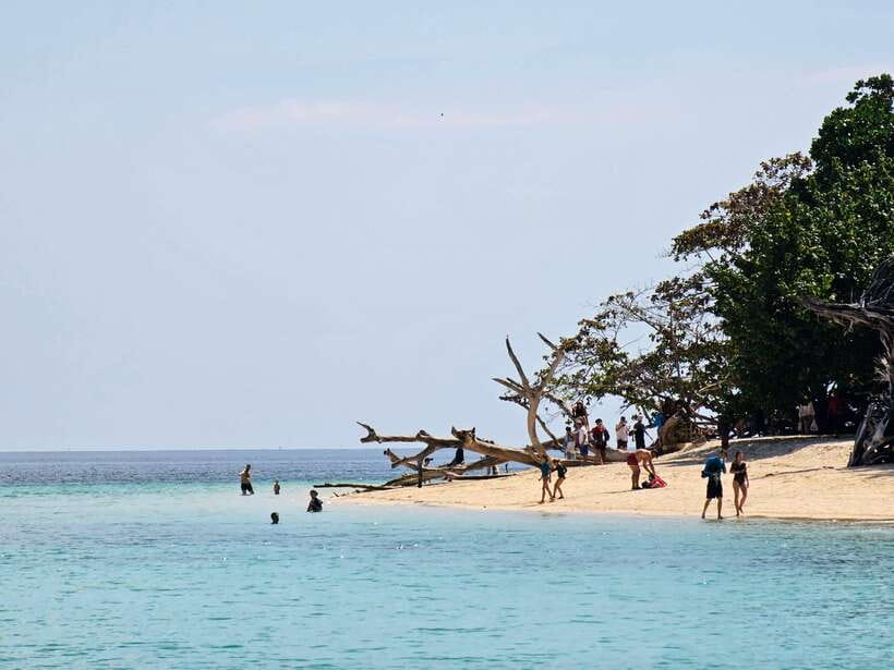 Koh Lanta: 4 Islands Tour by Speedboat with Snorkeling - Koh Mook and the Emerald Cave