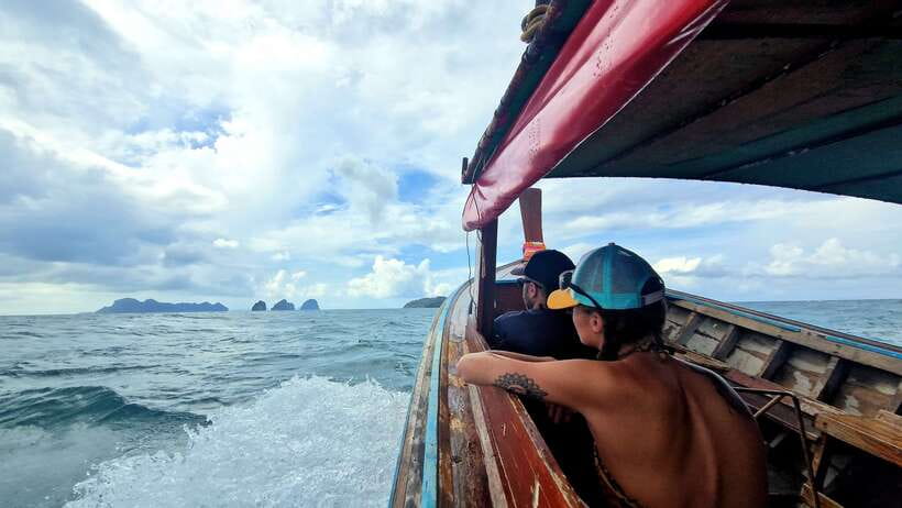 Koh Lanta: Emerald Cave & 4 Islands Snorkel Tour by Longtail - Koh Ngai: beach lunch and a proper break