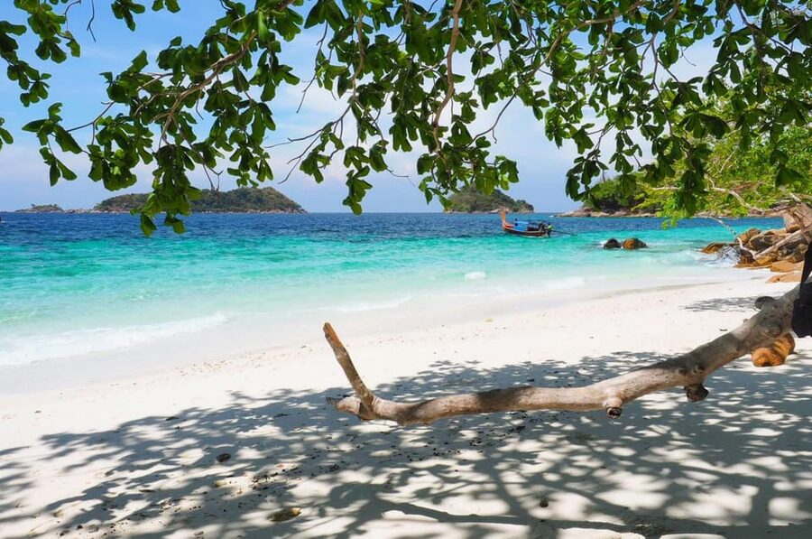 Koh Lipe: 7 Island Snorkeling Trip by Longtail Boat w/ Lunch - Koh Hin Ngam is the most unusual beach stop