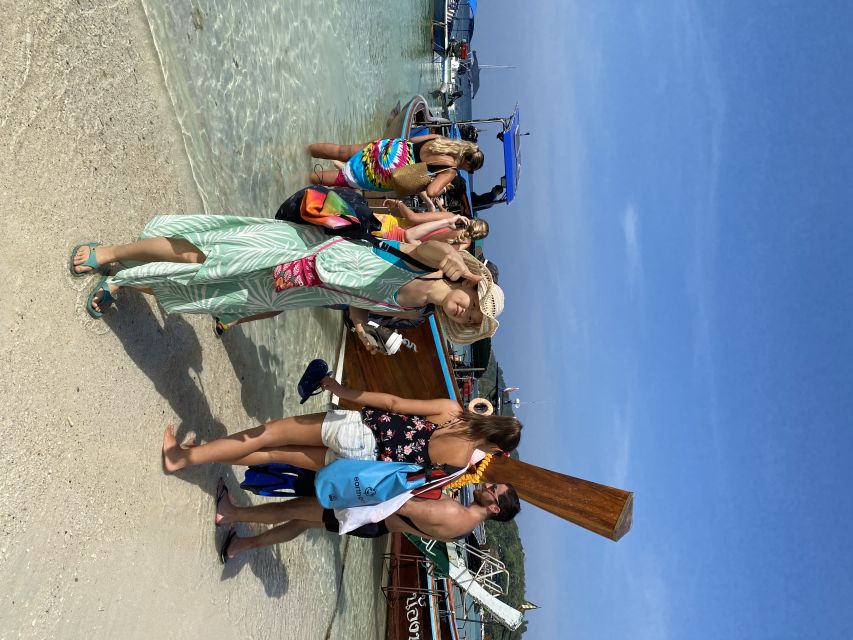 Koh Lipe: Longtail Boat Snorkeling Trip Program A - What the captain and crew add