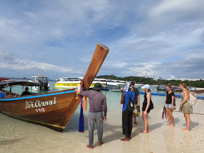 Koh Lipe: Longtail Boat Snorkeling Trip Program A - The reef behind Hin Ngam