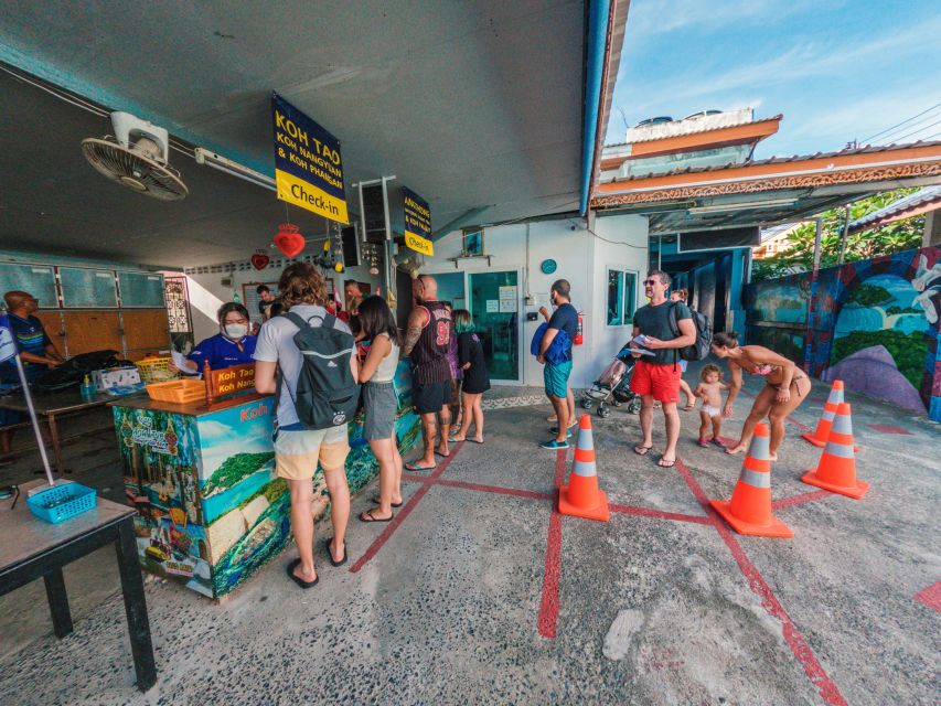 Koh Samui: Angthong Marine Park Snorkeling Tour by Speedboat - Koh Wua Talap: choose between a beach and a hard climb