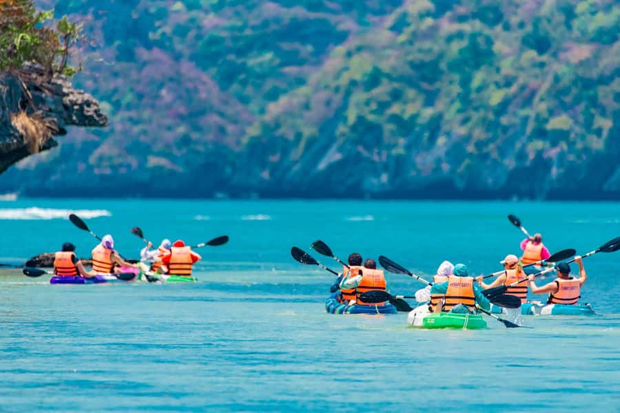 Koh Samui Premium Ang Thong Kayaking & Snorkeling with Lunch - One hour across the Gulf of Thailand