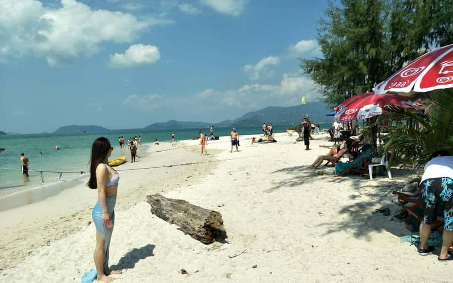 Koh Samui: Snorkeling and Kayaking by Speedboat - Koh Madsum: beach time, lunch, and a choice of activities