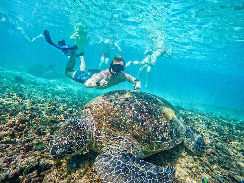 Koh Tao: Koh Nangyuan & Hidden Bays Snorkeling Tour w/ Lunch - Koh Nang Yuan, the postcard opening