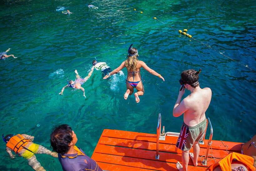 Koh Tao: Premium Snorkel Tour to Koh Nangyuan Bays by Oxygen - Why the small boat matters on Koh Tao