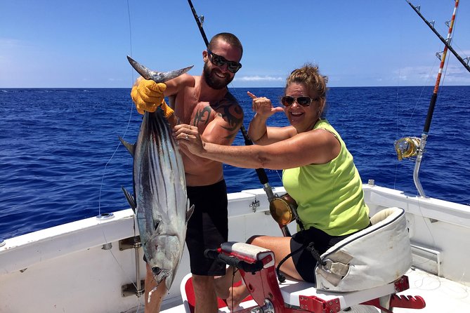 Kona Hawaii Fishing/Snorkel Large Group Private Charter on OE II - What the private OE II setup means for your group