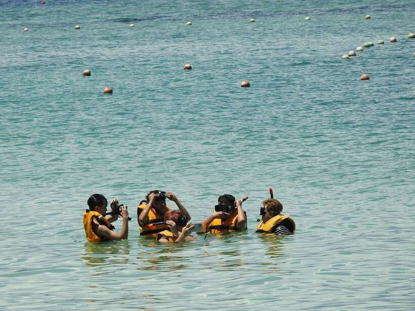 Kota Kinabalu: Island Hopping with Snorkeling & Meal - Key points to know before booking