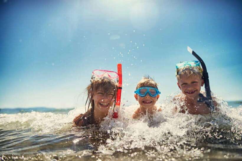 Kota Kinabalu: Island Hopping with Snorkeling & Meal - Four hours on Manukan Island