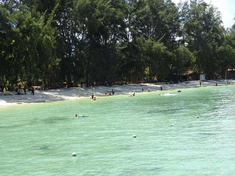 Kota Kinabalu: Island Hopping with Snorkeling & Meal - Lunch on Manukan, simple and convenient