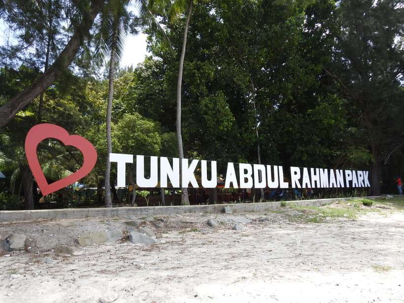 Kota Kinabalu: Island Hopping with Snorkeling & Meal - Starting at Jesselton Point around 9:30