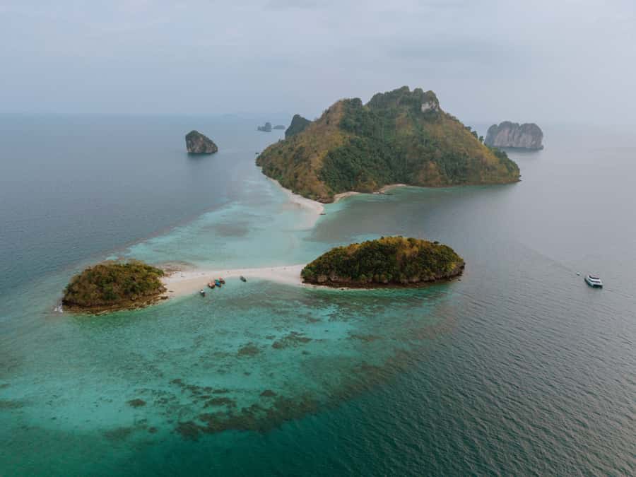 Krabi: 4 Island Premium Yacht with Snorkeling & Clear Kayak - Sunset on the crib netting