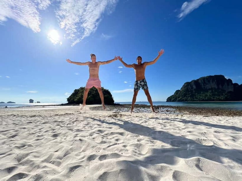 Krabi: 4 Islands Hopping & Snorkeling Tour - The crew and group choices
