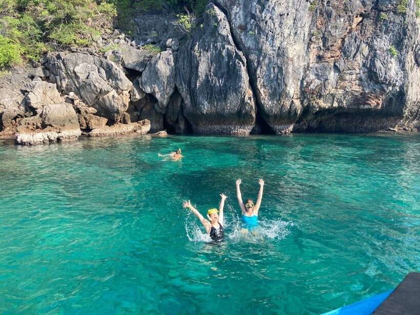 Krabi: 7 Islands Sunset Tour with Buffet Dinner & Snorkeling - Six details that shape the day