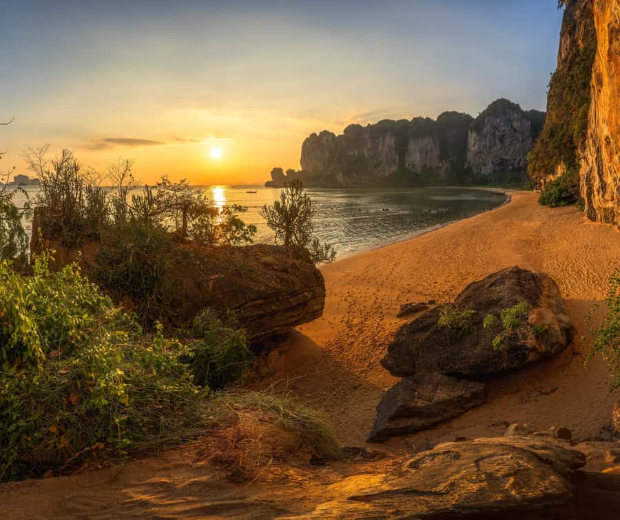 Krabi: Bioluminescent Plankton, Snorkeling & Sunset Tour - Five things to know before you book