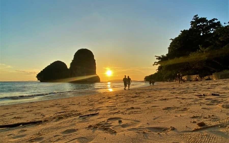 Krabi: Bioluminescent Plankton, Snorkeling & Sunset Tour - What $40 really gets you