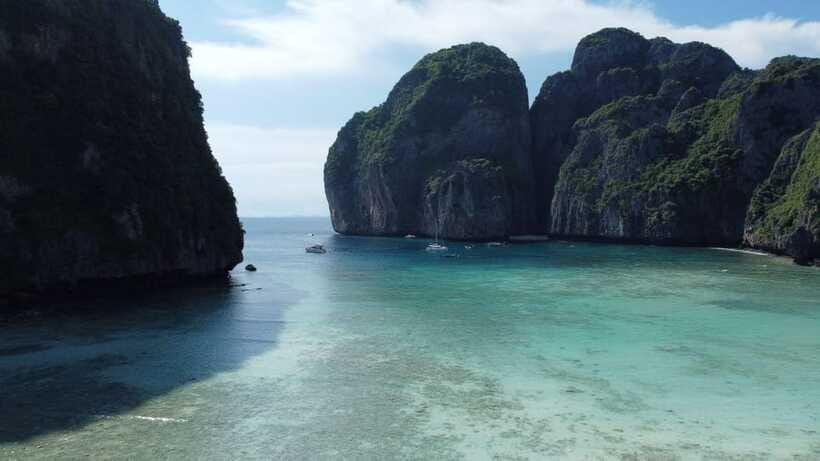 Krabi: Phi Phi and 4 Islands with Snorkeling by Speed Boat - A slower hour on Poda Island