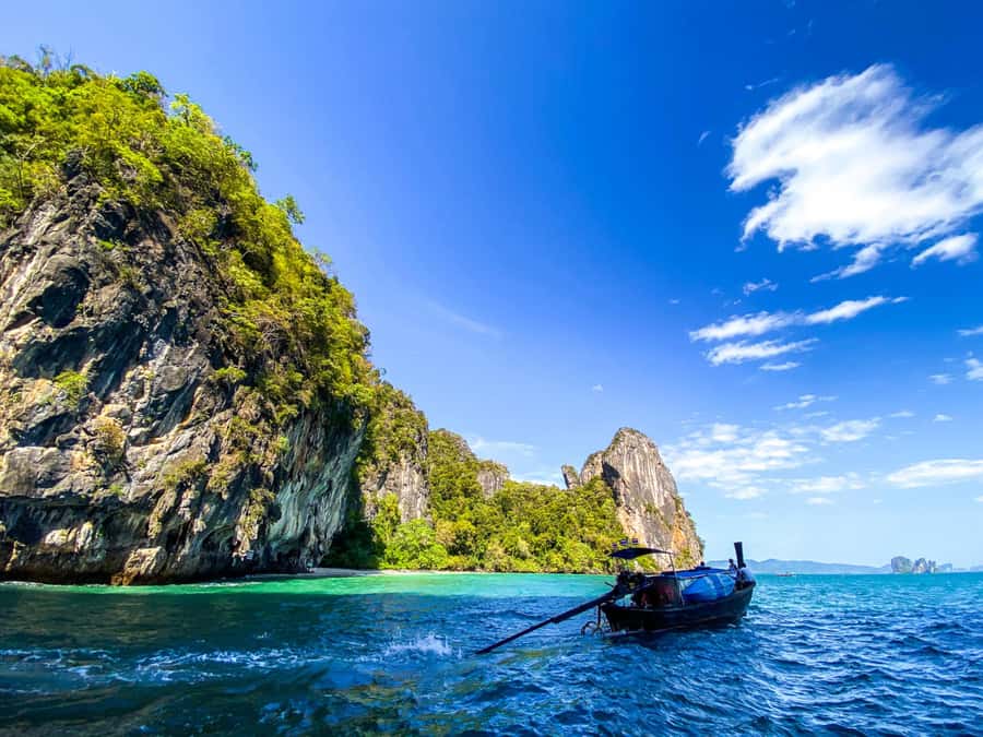 Krabi: Private Hong Island Snorkeling Tour w/ Long-Tail Boat - Ko Lao Lading and the quiet beach hour