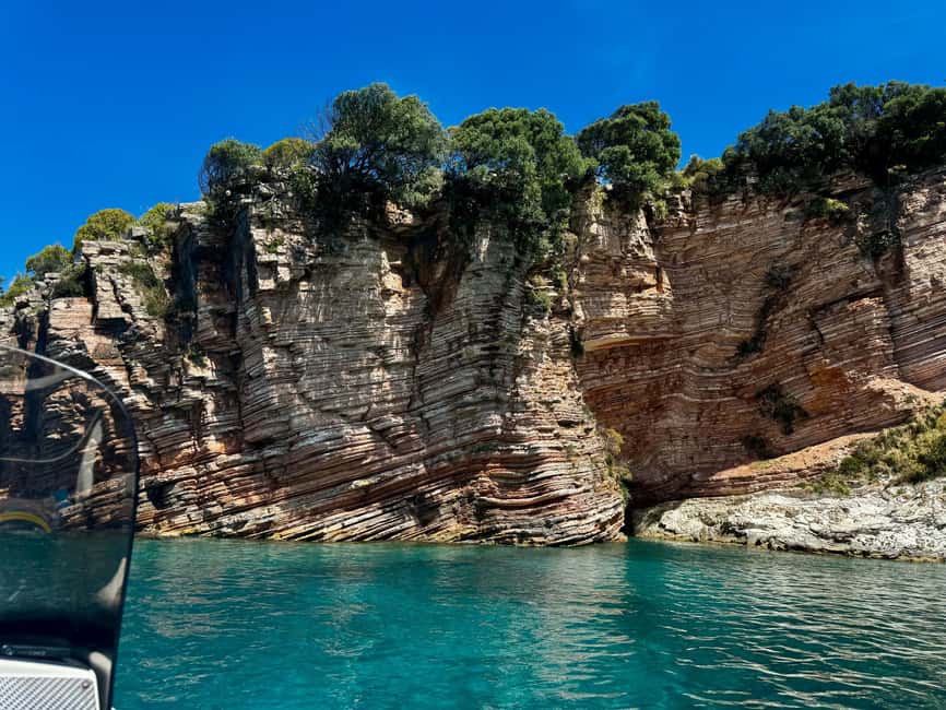 Ksamil Pigeon Cave Snorkeling free Drinks Speedboat In Group - What the speedboat ride feels like