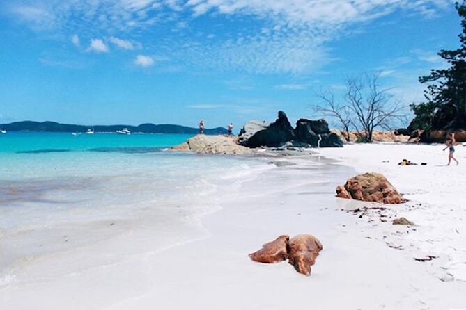 Lady Enid Sailing and Snorkeling Day Trip including Whitehaven Beach - The return sail adds a graceful finish
