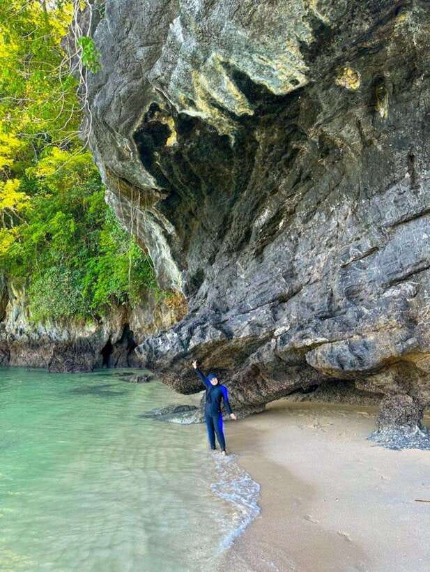 Langkawi: Dangli Island Snorkel and Swim Speedboat Tour - Snorkeling conditions and the problem of boat traffic