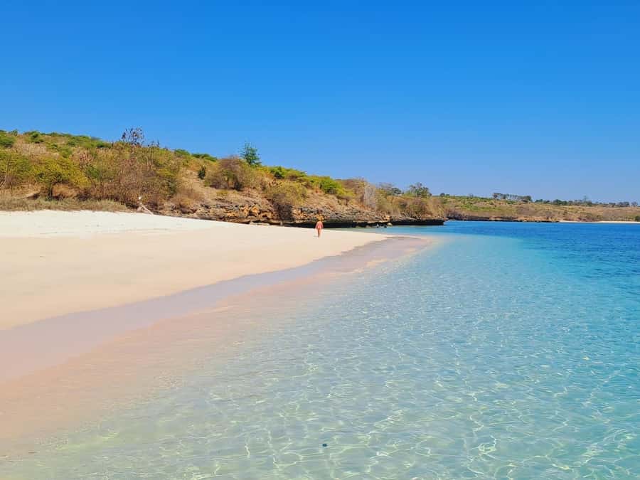 Lombok: Pink Beach, Snorkeling, & Tanjung Ringgit Tour - Pink Beach 3 and Pink Beach 2