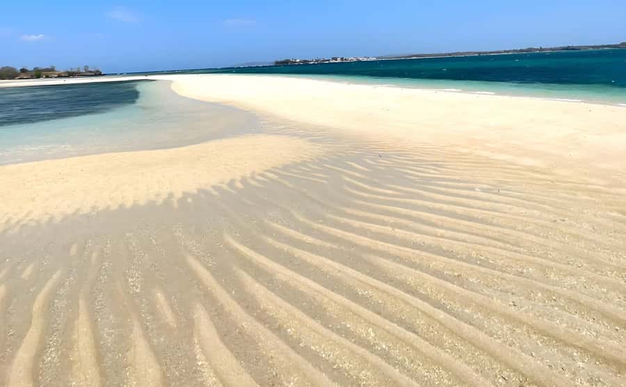 Lombok: Pink Beach, Snorkeling, & Tanjung Ringgit Tour - Gili Petelu and the best water time