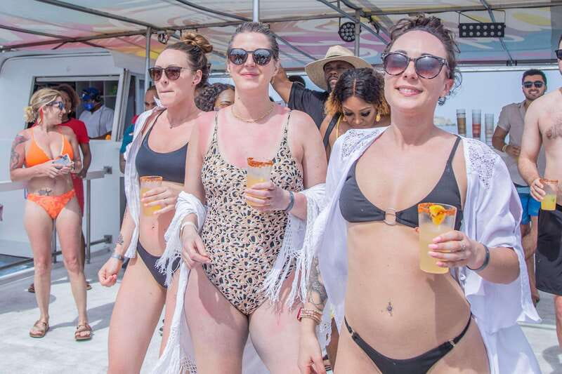 Los Cabos: Snorkeling Cruise with Lunch - Lunch cooked onboard and an open bar