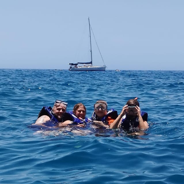 Los Cristianos: Kayak & Snorkel Tour with turtles and photos included - Montaña de Guaza and the wildlife watch